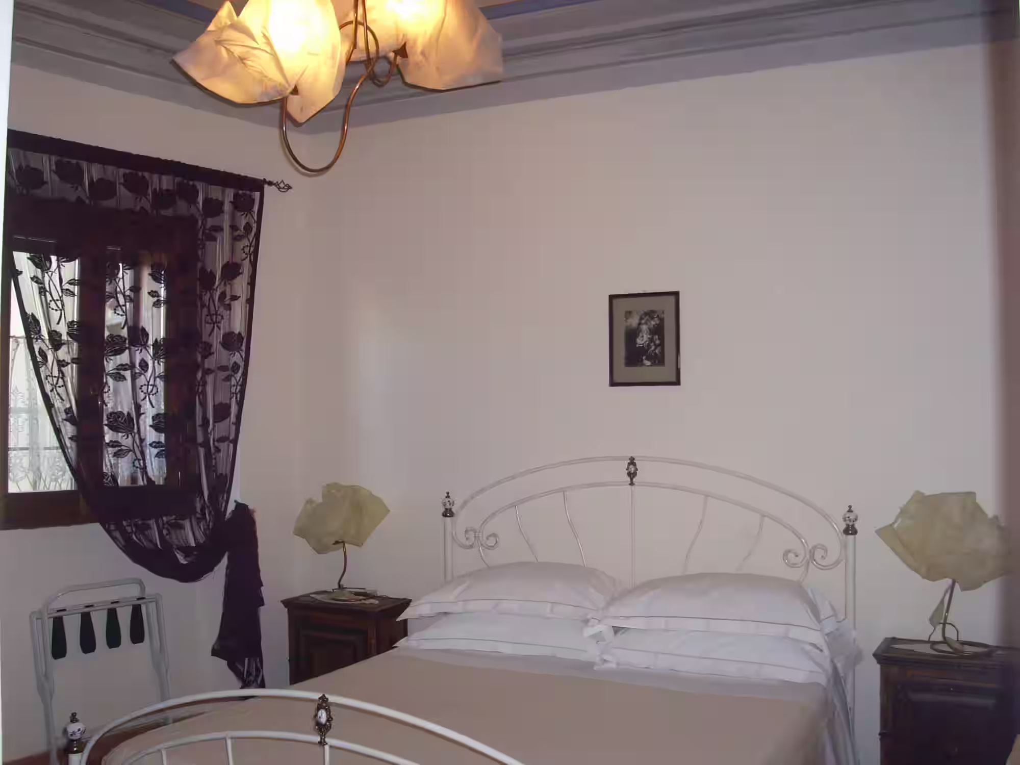 Palazzetto Leonardi - Bed & Breakfast a San Polo dei Cavalieri - Ospitalità, cultura e storia - Camera doppia Palazzetto Leonardi - Bed & Breakfast a San Polo dei Cavalieri - Ospitalità, cultura e storia - Camera doppia