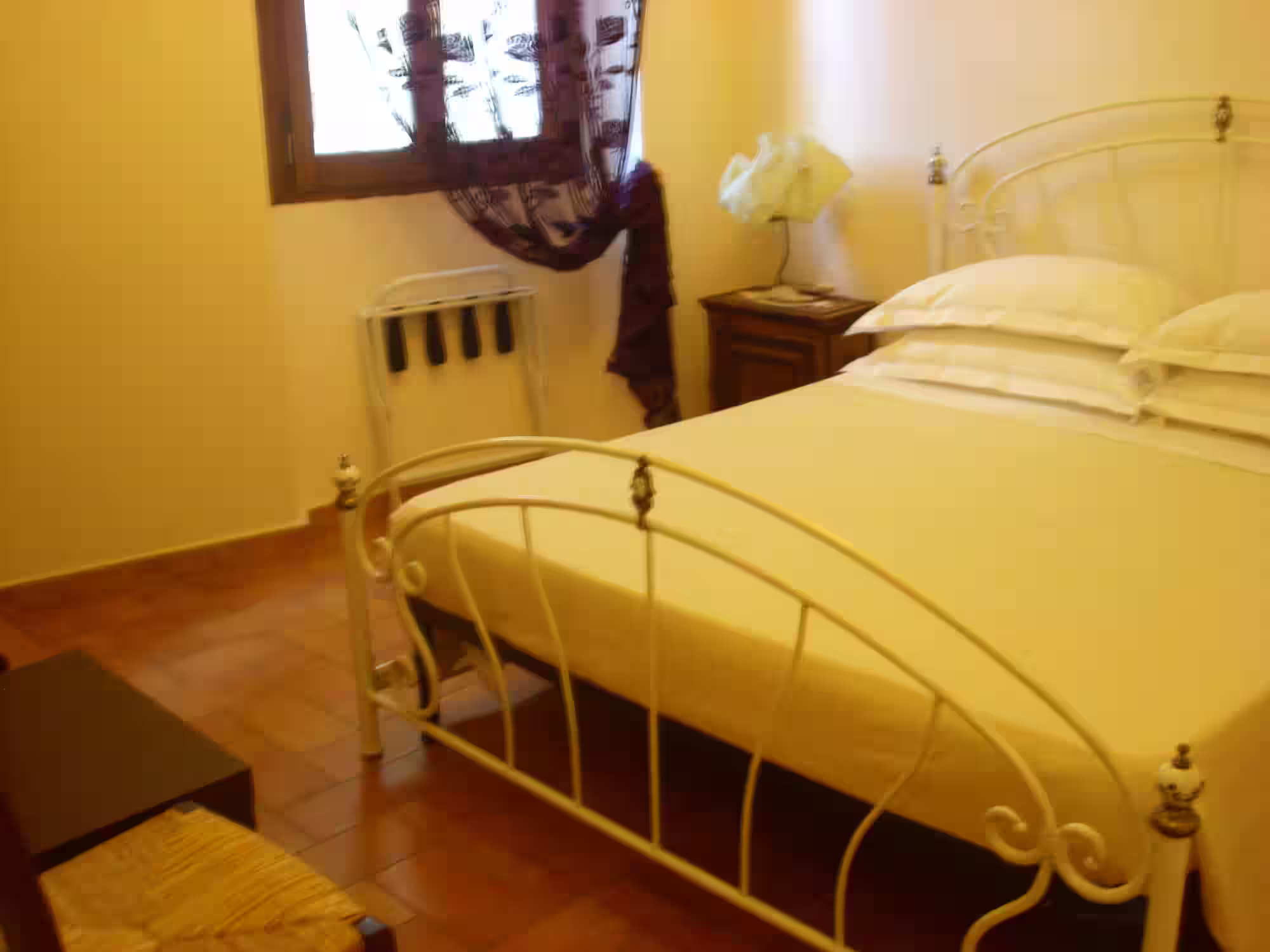 Palazzetto Leonardi - Bed & Breakfast a San Polo dei Cavalieri - Ospitalità, cultura e storia - Camera doppia Palazzetto Leonardi - Bed & Breakfast a San Polo dei Cavalieri - Ospitalità, cultura e storia - Camera doppia