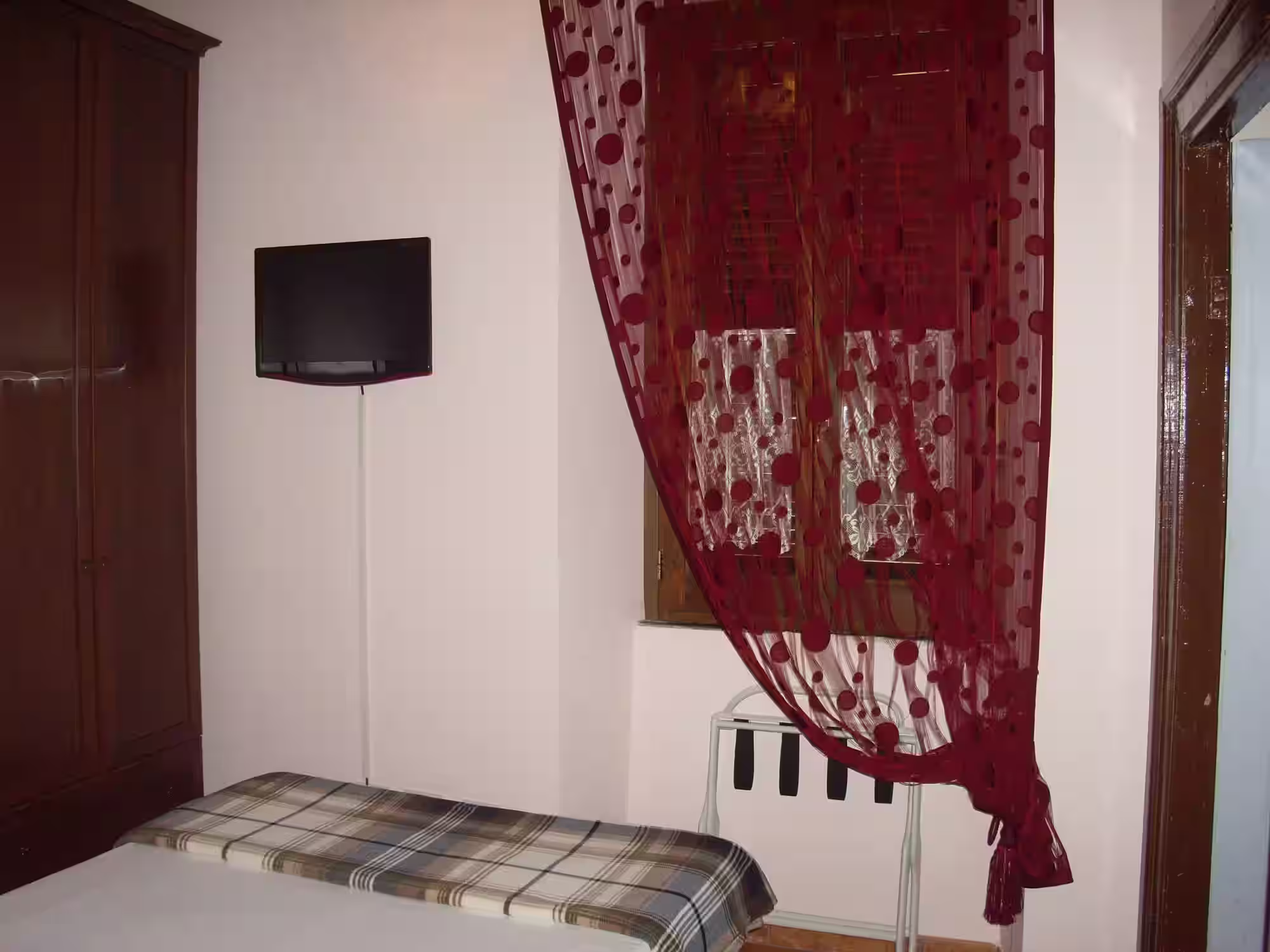 Palazzetto Leonardi - Bed & Breakfast a San Polo dei Cavalieri - Ospitalità, cultura e storia - Camera singola Palazzetto Leonardi - Bed & Breakfast a San Polo dei Cavalieri - Ospitalità, cultura e storia - Camera singola